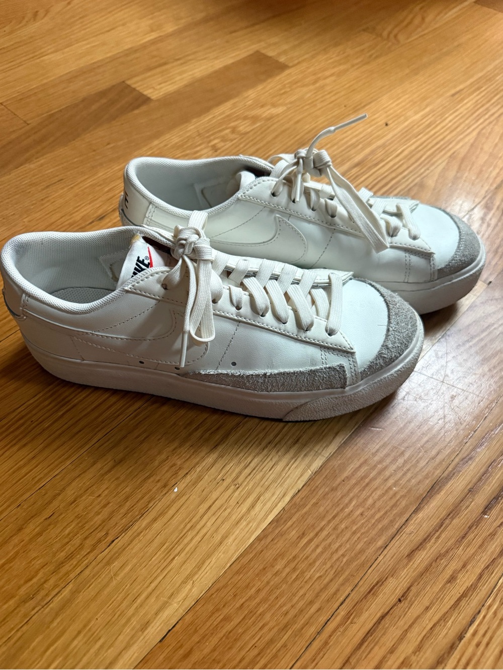 Nike Blazers Low Platform